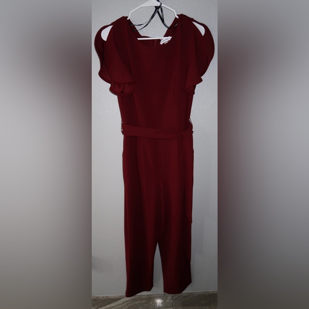 Color maroon.